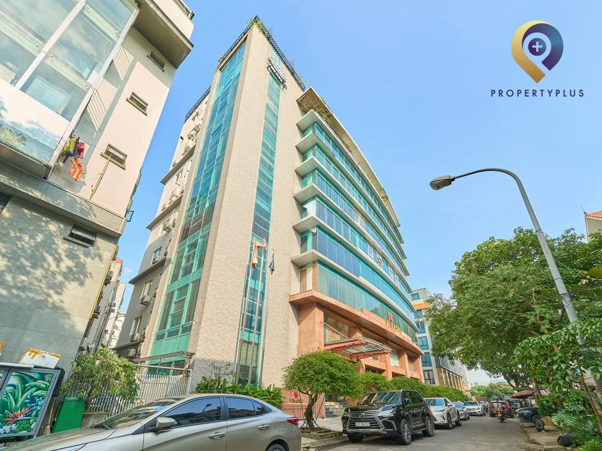 Toàn cảnh tòa nhà VinaHud-Building tại Quận Cầu Giấy, Hà Nội